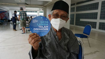 Vaksinasi Lansia di Pekanbaru Tinggal 5,3 Persen dari Target